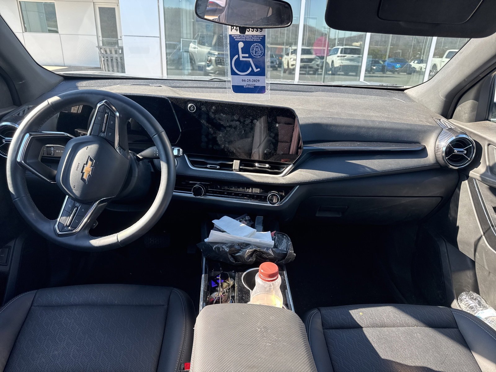 Used 2025 Chevrolet Equinox LT w/ Convenience Package II image 13