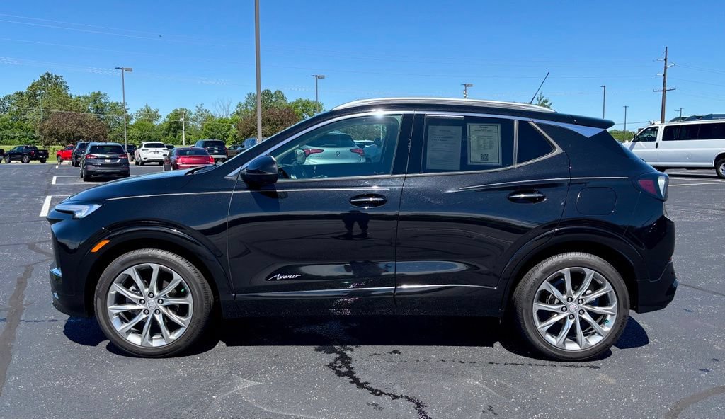 Used 2024 Buick Encore GX Avenir w/ Avenir Technology Package FWD image 4
