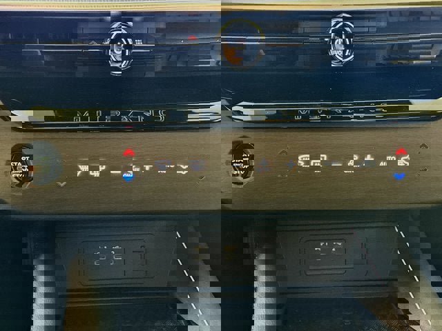 New 2025 Nissan Murano SL image 14