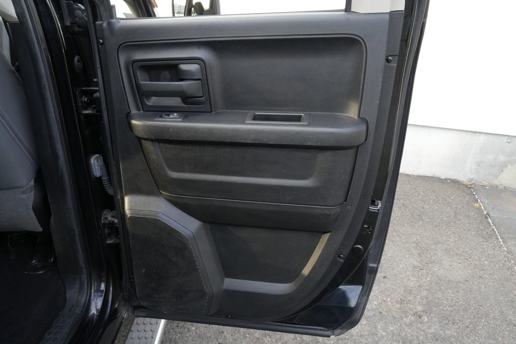 Used 2014 RAM 1500 Express w/ Ram Charger Package AWD/4WD image 33