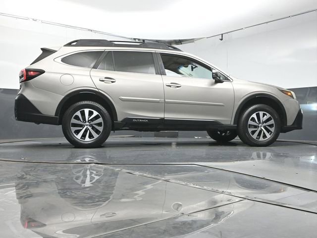 Used 2020 Subaru Outback Premium image 40