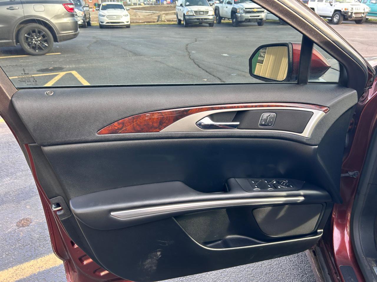 Used 2015 Lincoln MKZ FWD w/ Equipment Group 102A Reserve image 13