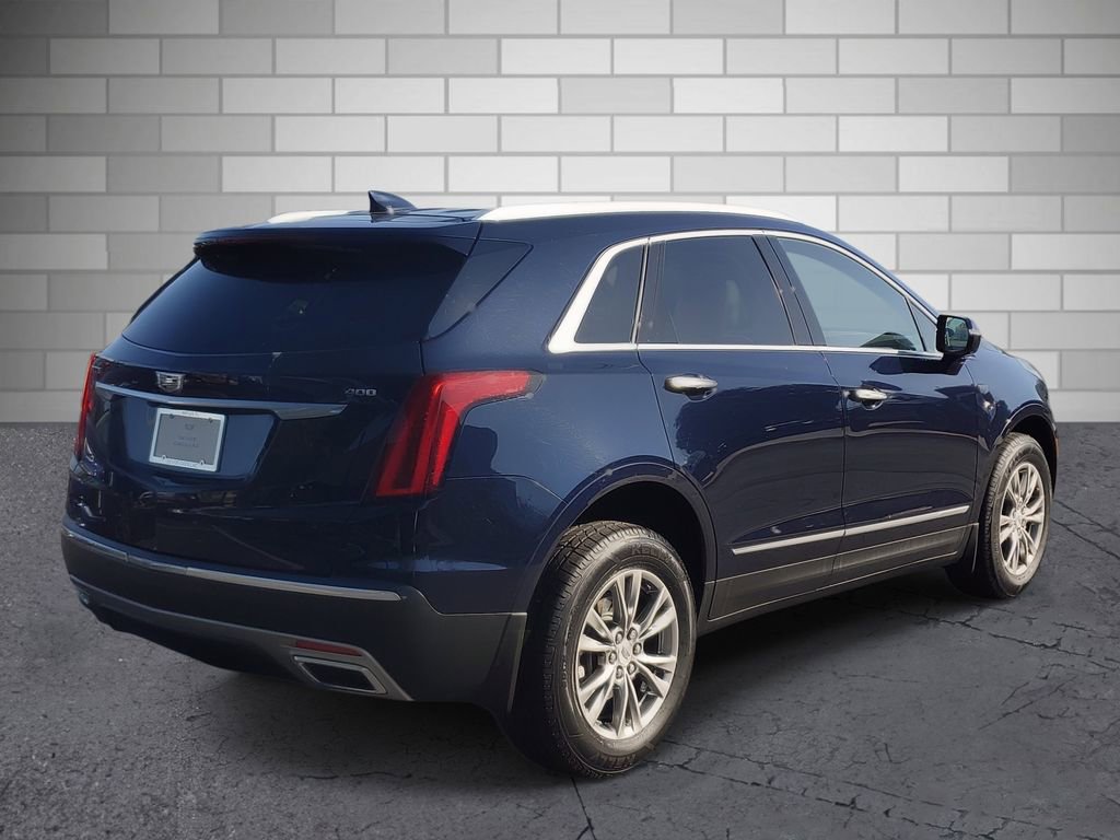 Used 2021 Cadillac XT5 Premium Luxury w/ LPO, Premium Carpet Package FWD image 5