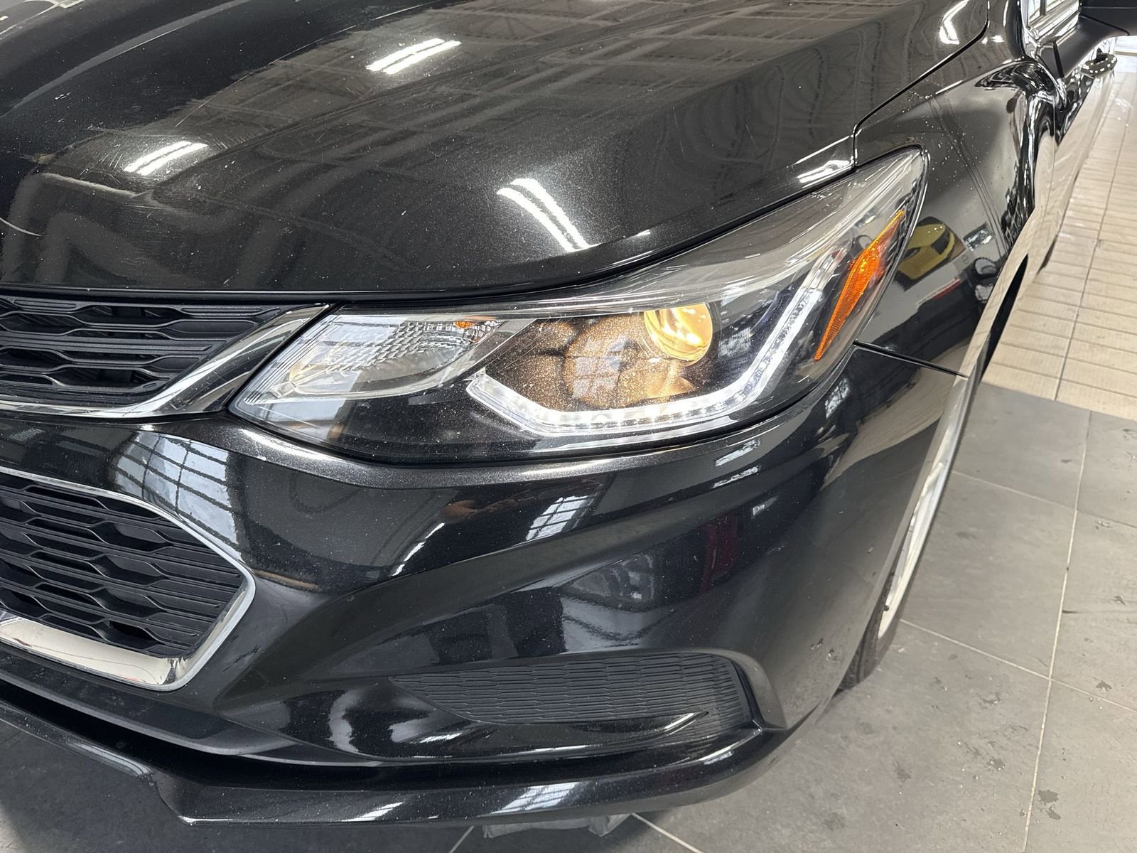 Used 2017 Chevrolet Cruze LT w/ Convenience Package image 33