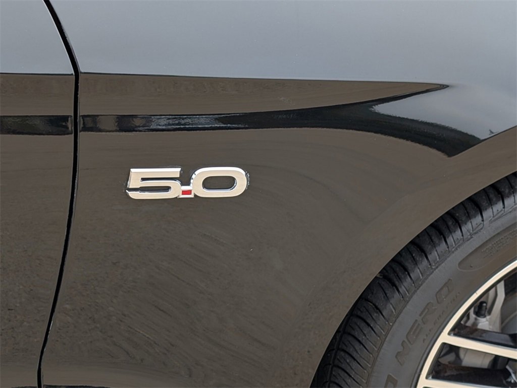 Used 2020 Ford Mustang GT Premium w/ Carbon Sport Interior Package image 8