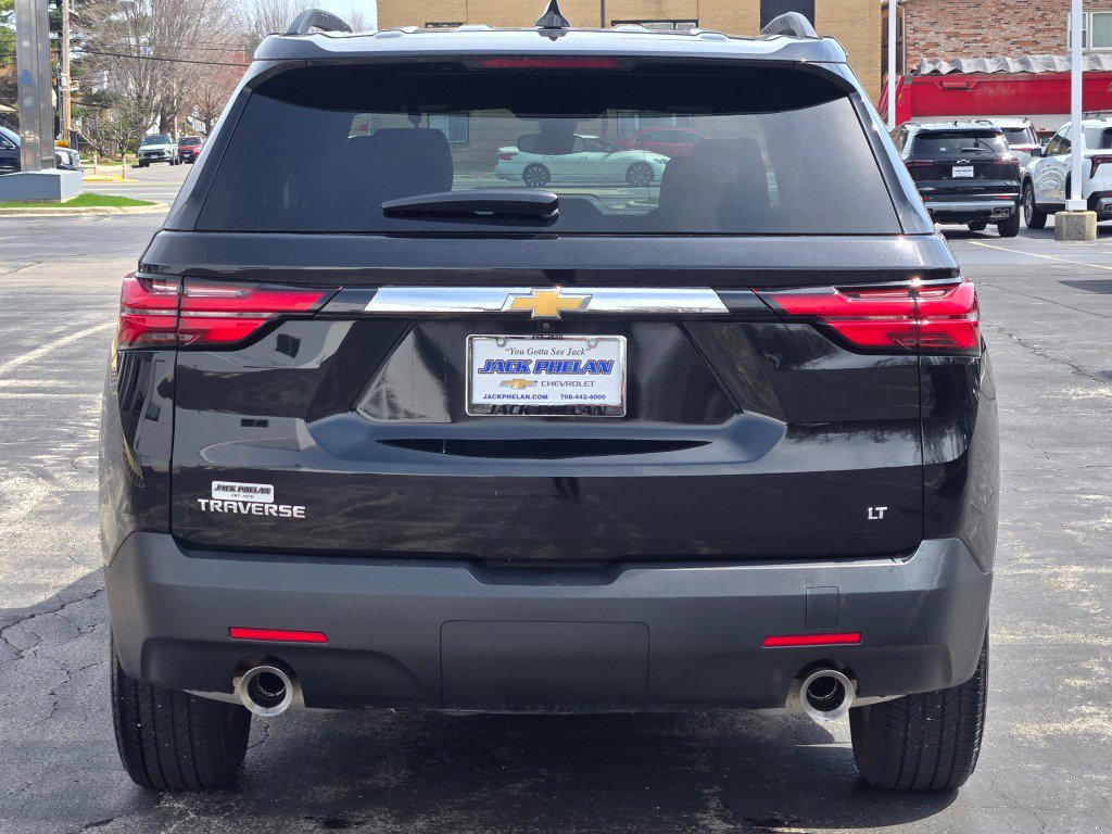 Used 2023 Chevrolet Traverse LT image 14