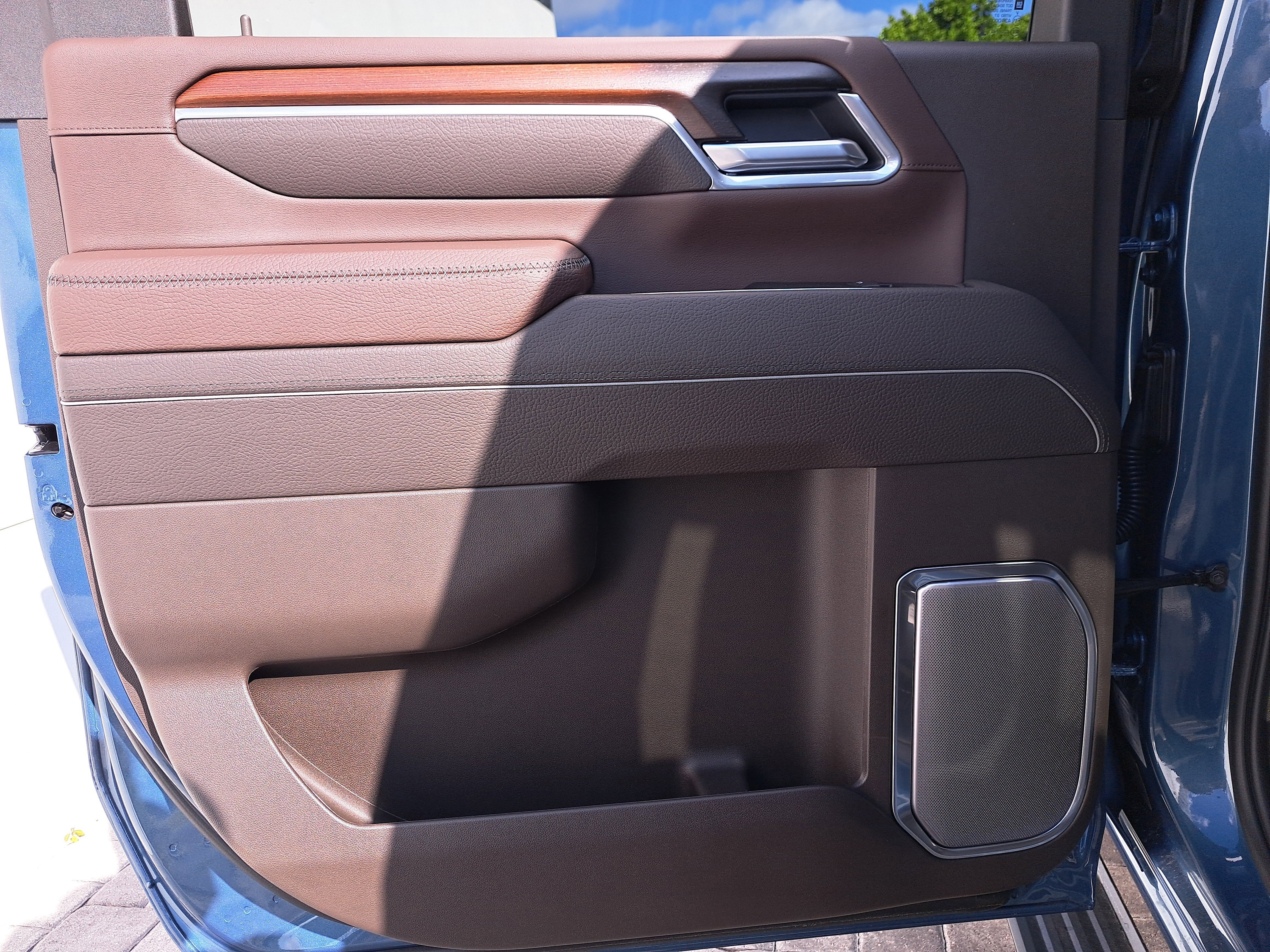 New 2026 GMC Sierra 2500 Denali w/ Denali Reserve Package image 11