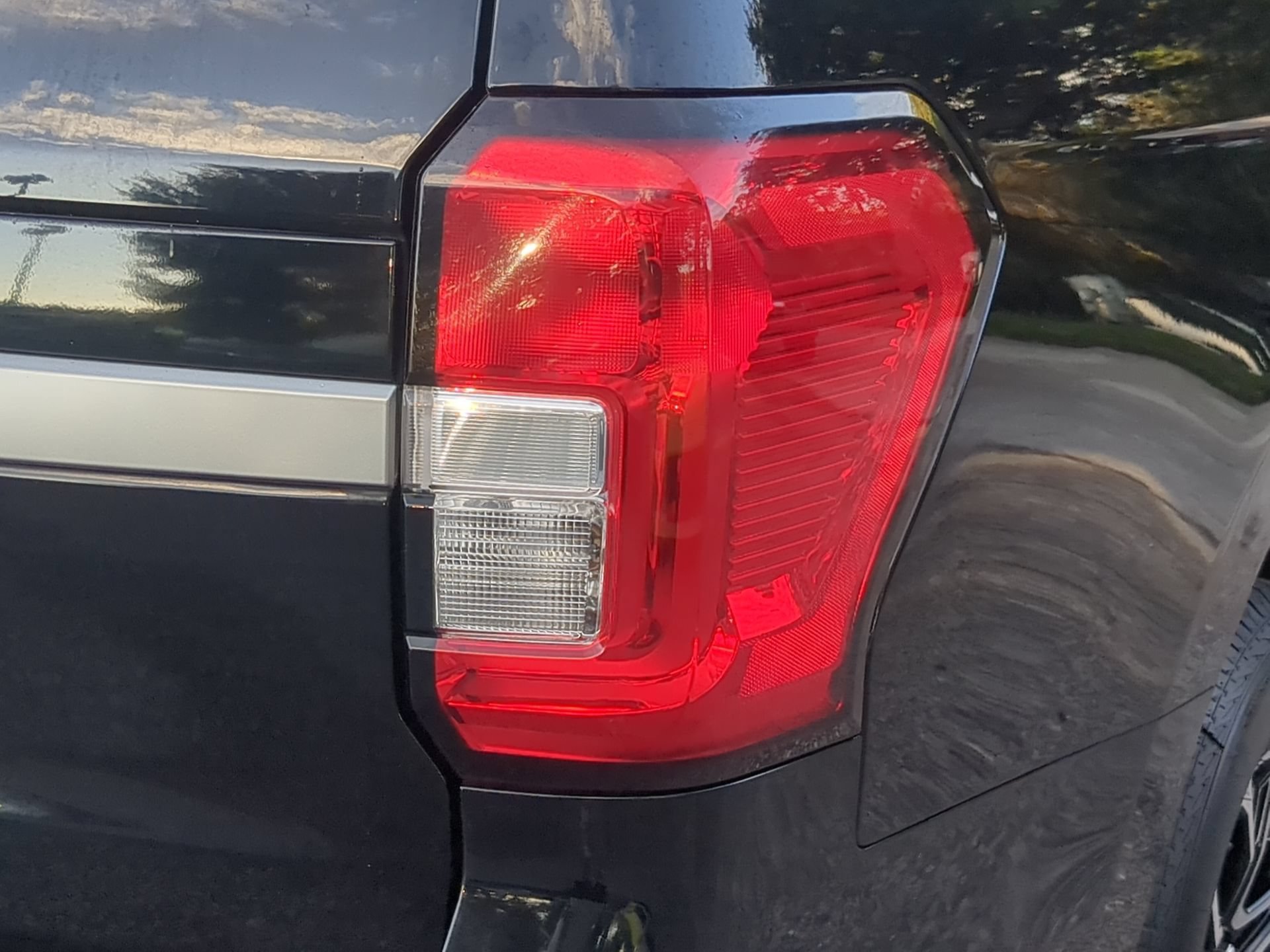 Certified 2024 Ford Expedition XLT RWD image 45