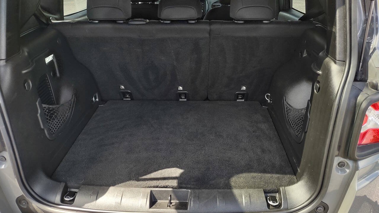 Used 2020 Jeep Renegade Sport w/ Sport Appearance Group FWD image 32