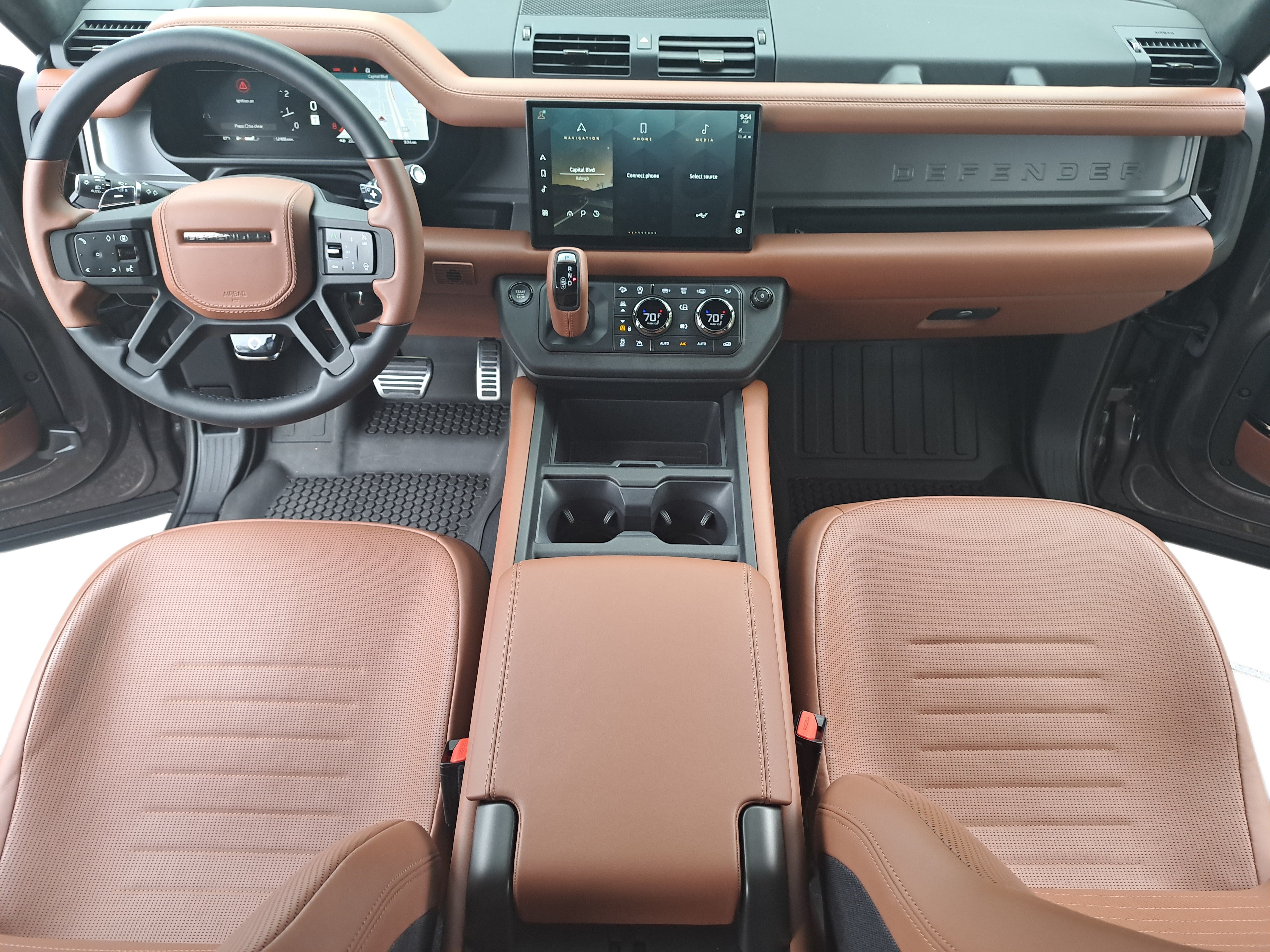 Used 2025 Land Rover Defender 110 AWD/4WD image 9