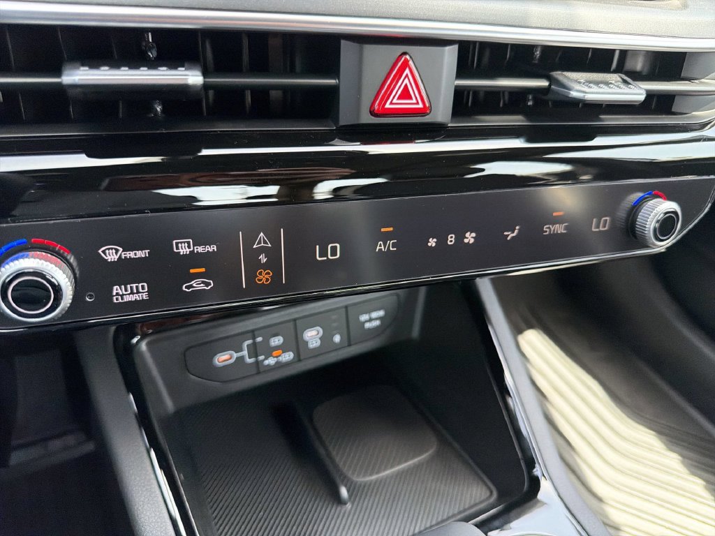 New 2026 Kia K5 GT-Line w/ GT-Line Premium Package FWD image 18