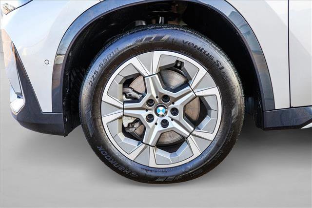 Used 2025 BMW X1 xDrive28i image 9