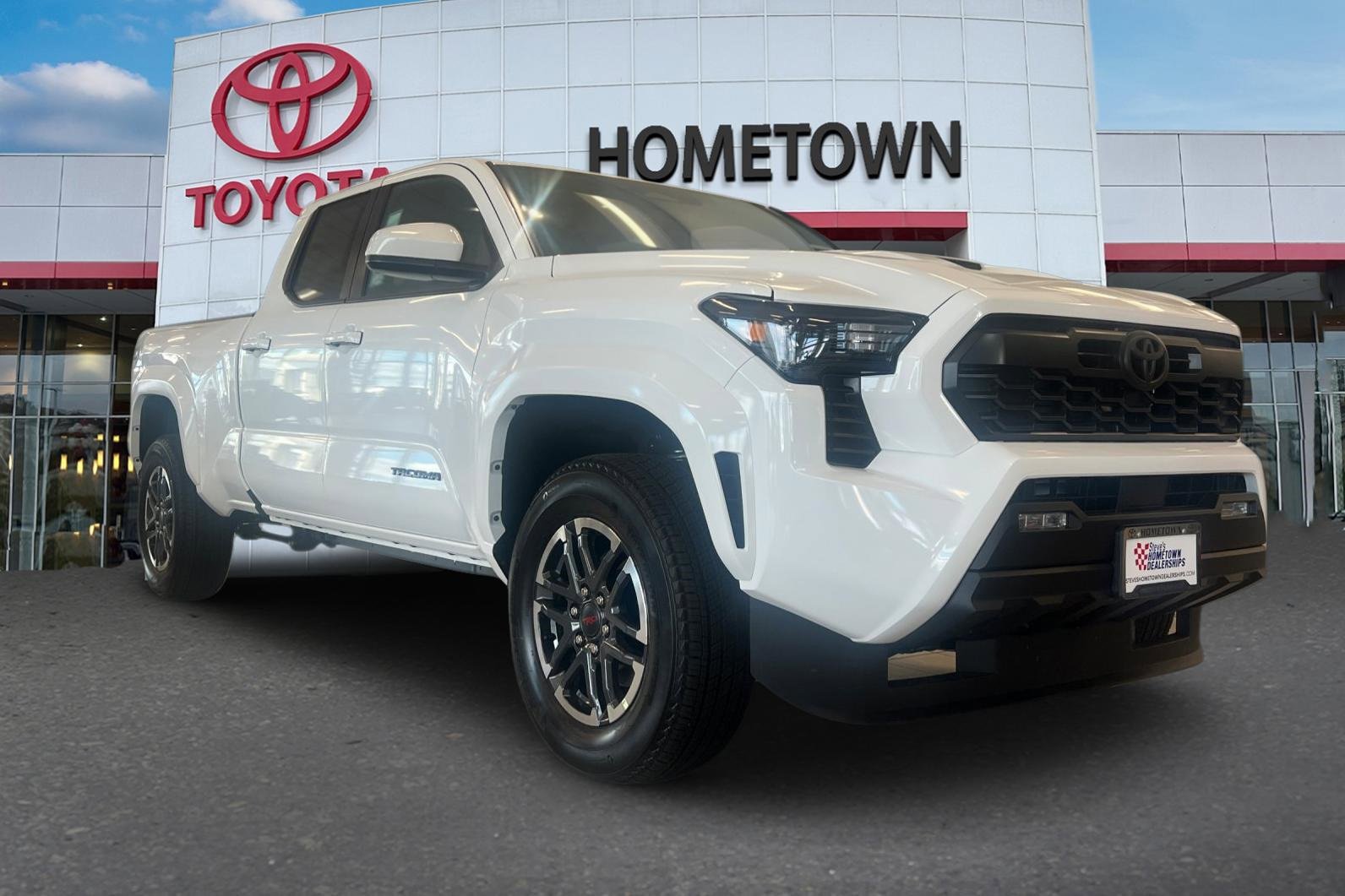 New 2025 Toyota Tacoma TRD Sport image 2