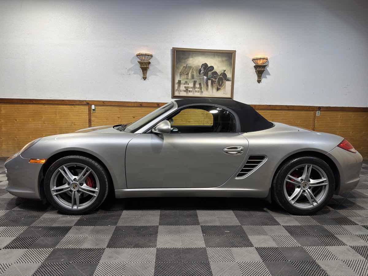 Used 2011 Porsche Boxster S RWD image 4