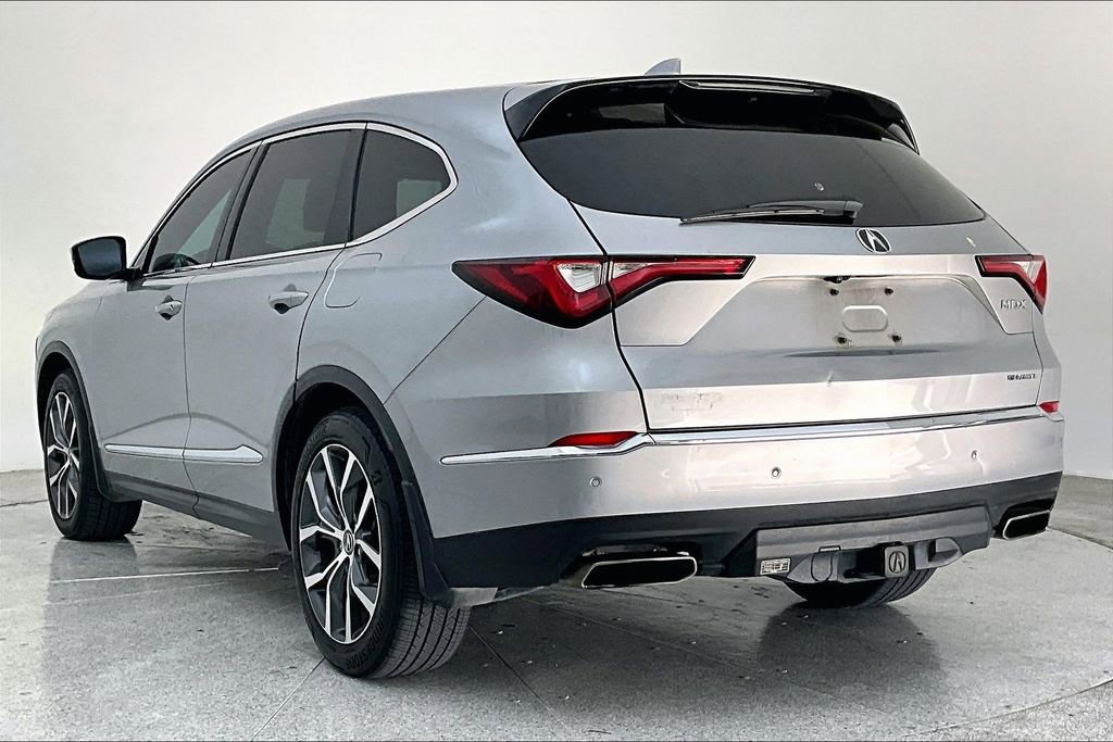 Certified 2022 Acura MDX SH-AWD w/ Technology Package image 2