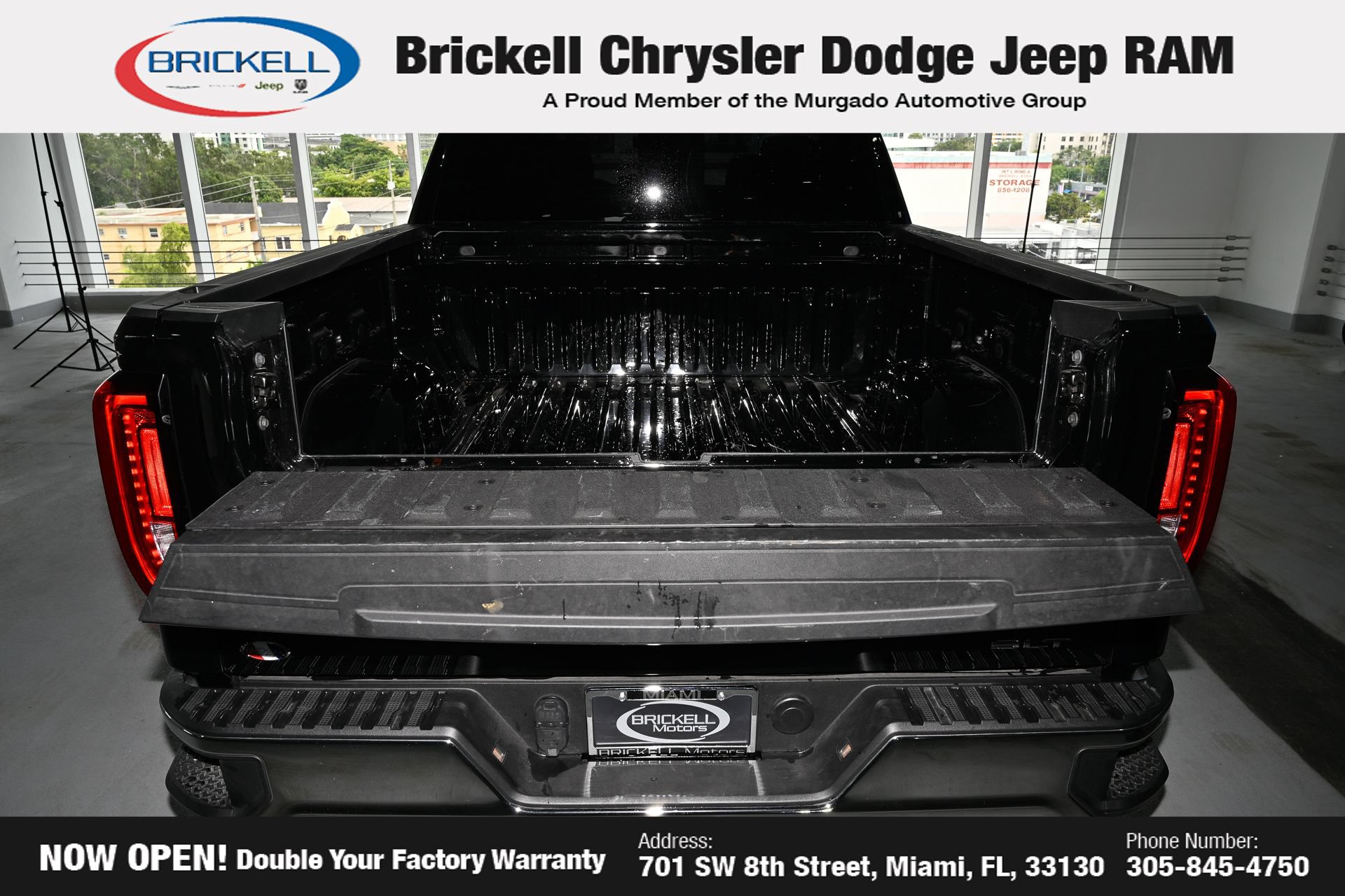 Used 2026 GMC Sierra 1500 SLT AWD/4WD image 13