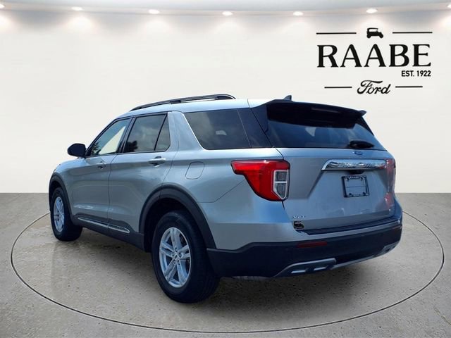 Used 2023 Ford Explorer XLT w/ Equipment Group 202A AWD/4WD image 5