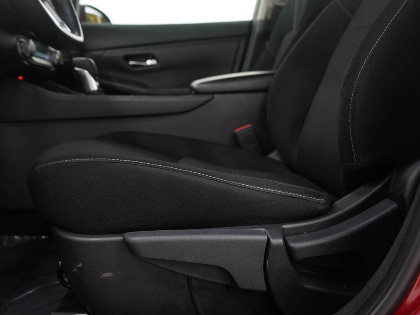 Used 2020 Nissan Sentra SV image 20