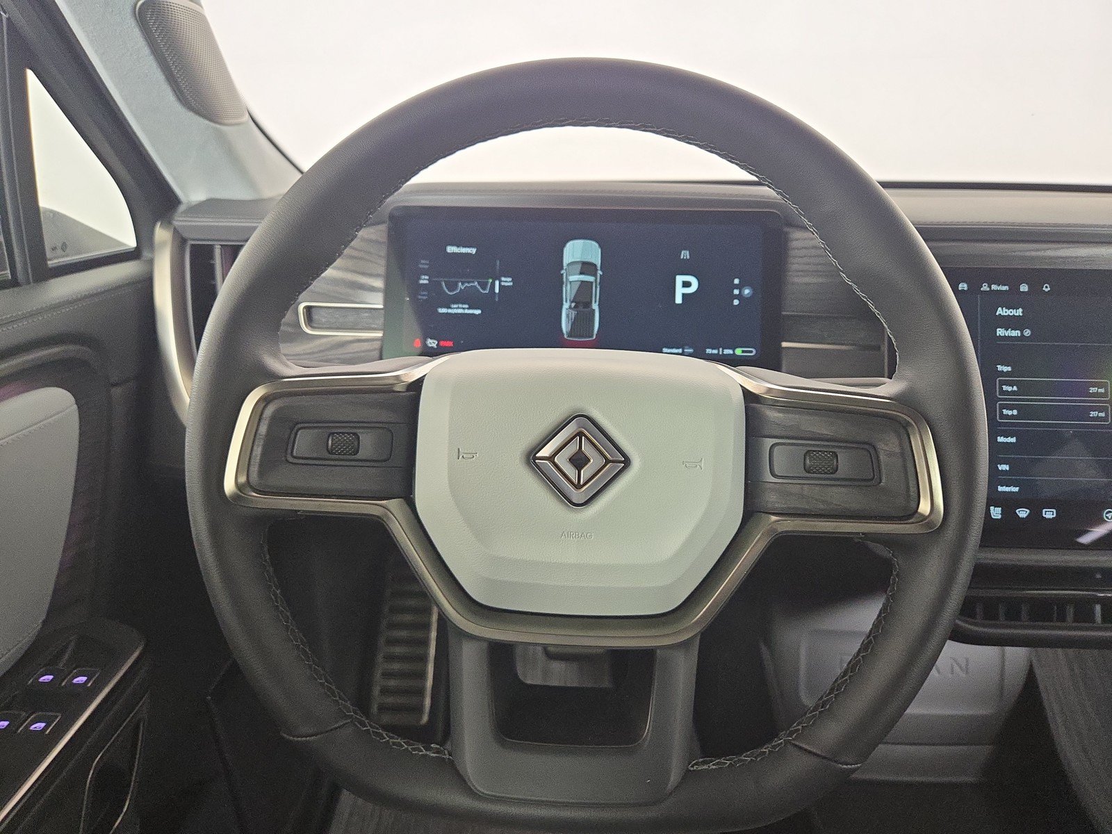 Used 2023 Rivian R1T Adventure AWD/4WD image 24