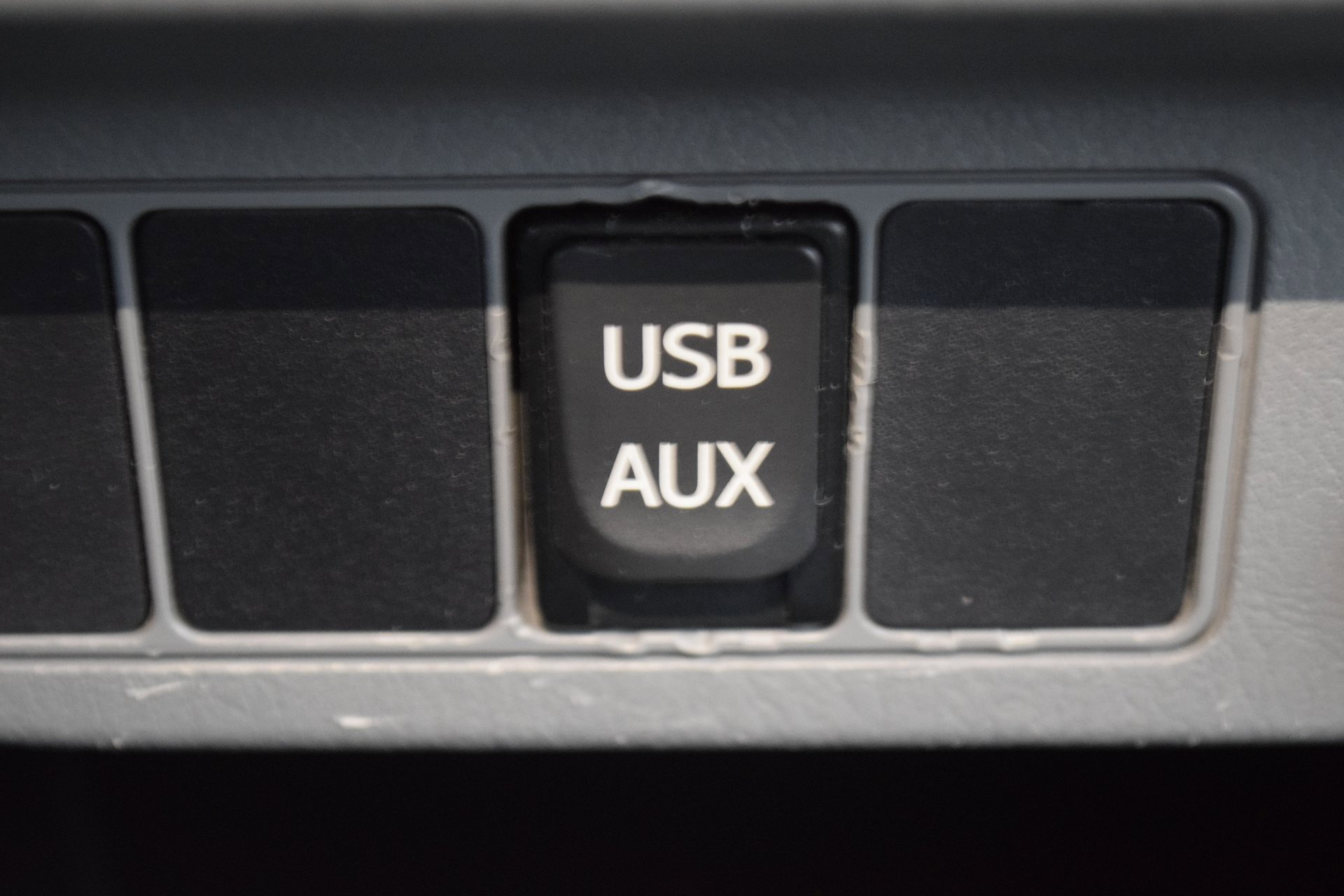 Used 2013 Toyota Tacoma PreRunner image 16