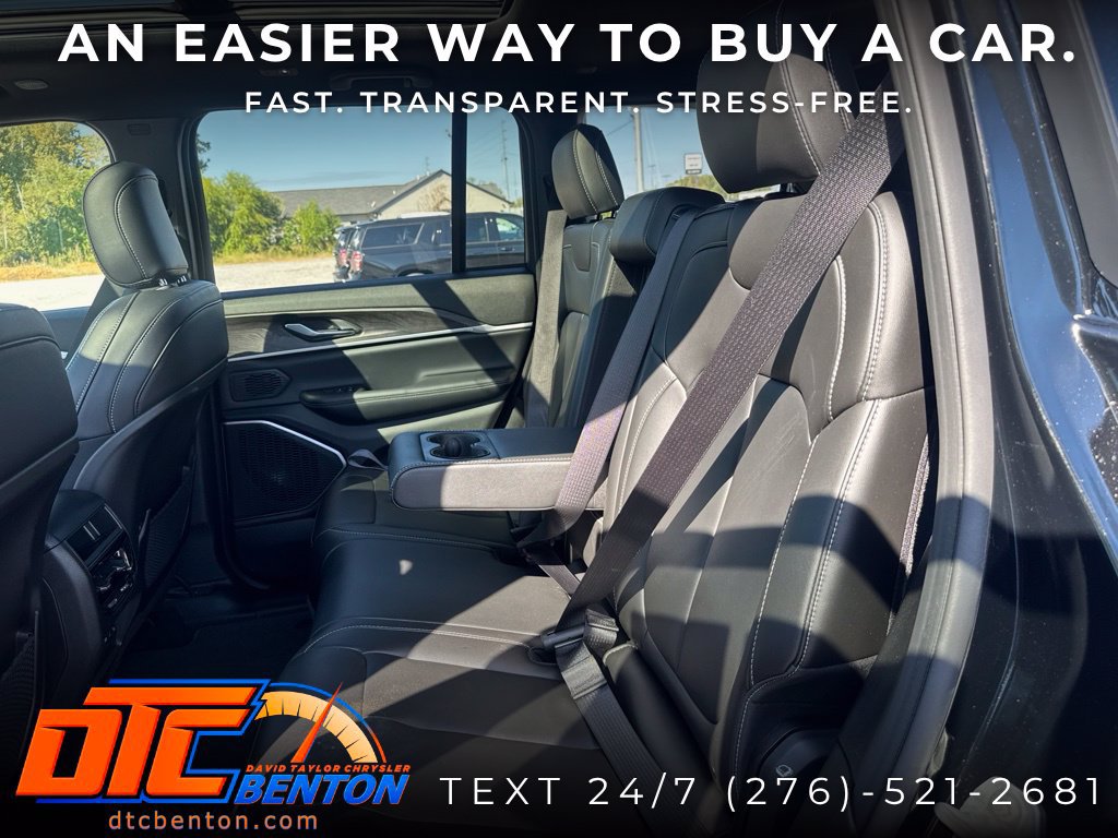 Used 2026 Jeep Grand Cherokee Limited w/ Limited Altitude Package AWD/4WD image 24