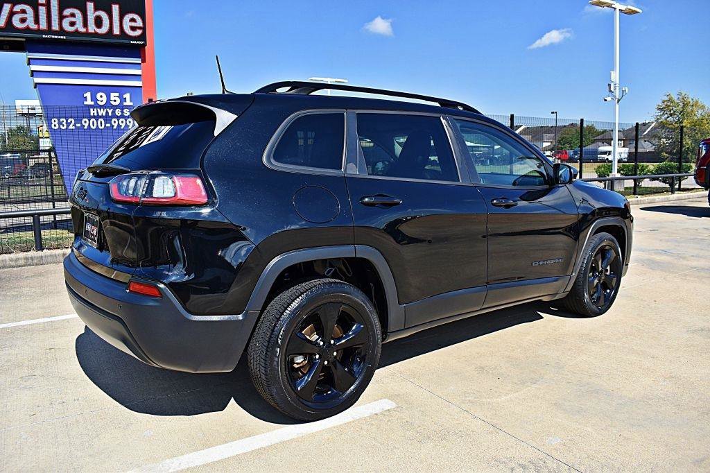 Used 2019 Jeep Cherokee Latitude Plus FWD image 5