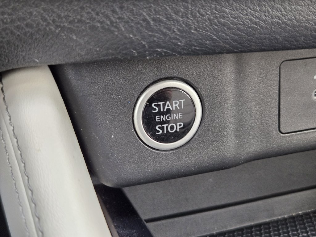 Used 2023 Nissan Rogue SL w/ SL Premium Package FWD image 27