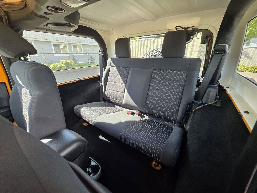 Used 2012 Jeep Wrangler Rubicon AWD/4WD image 14