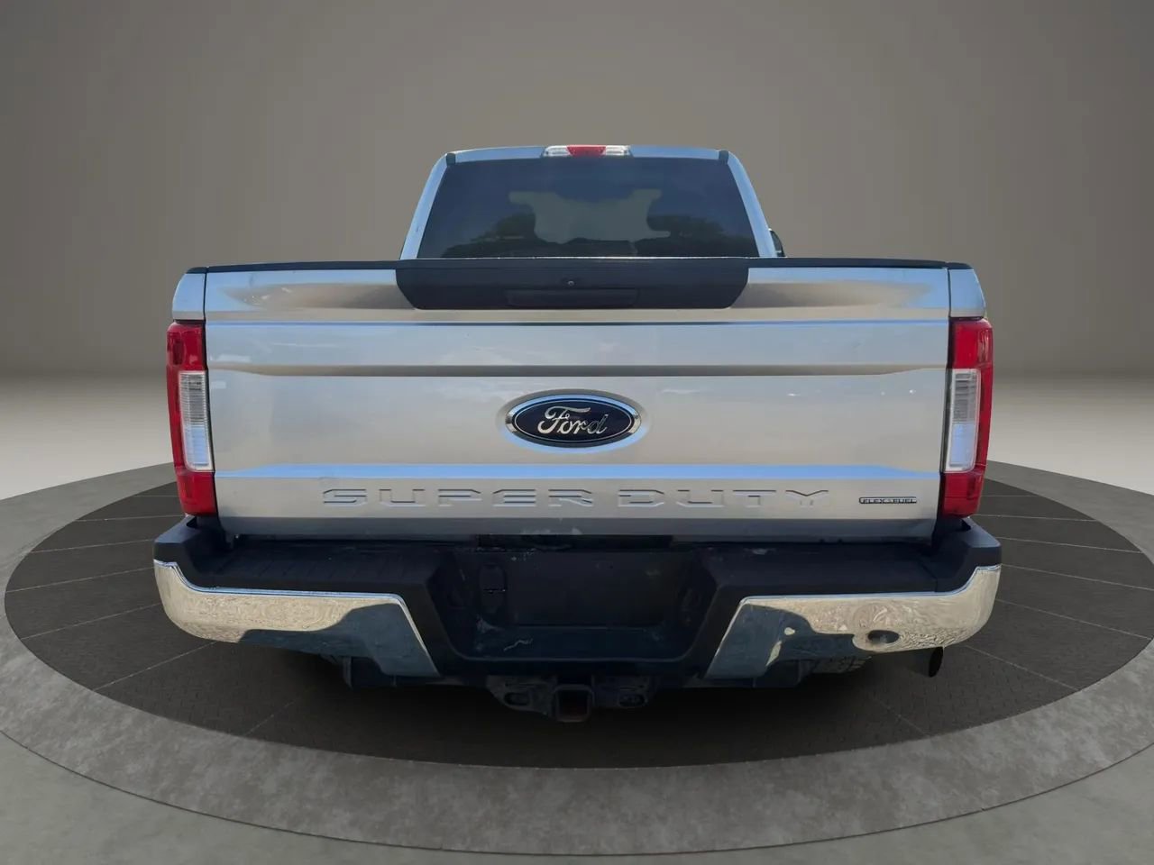 Used 2017 Ford F250 XLT AWD/4WD image 6