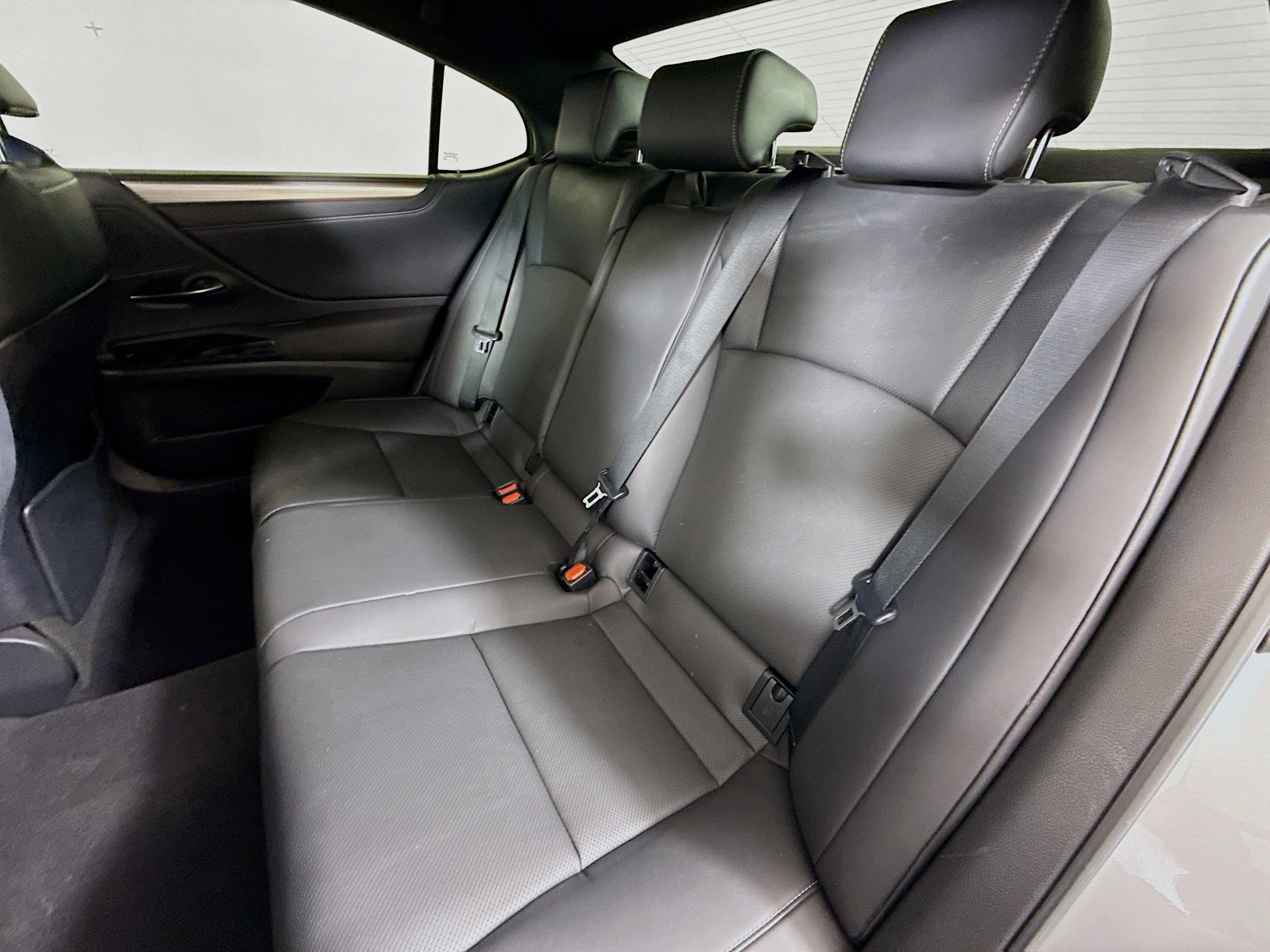 Certified 2023 Lexus ES 350 F Sport w/ Accessory Package (Z2) image 23