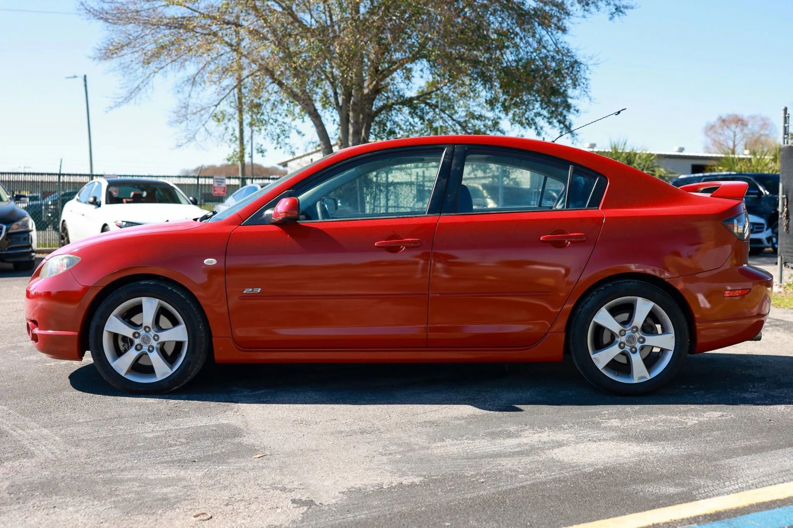 Used 2006 MAZDA MAZDA3 s Grand Touring image 3