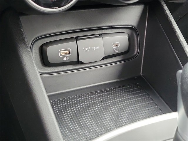 New 2026 Hyundai Venue SE image 11