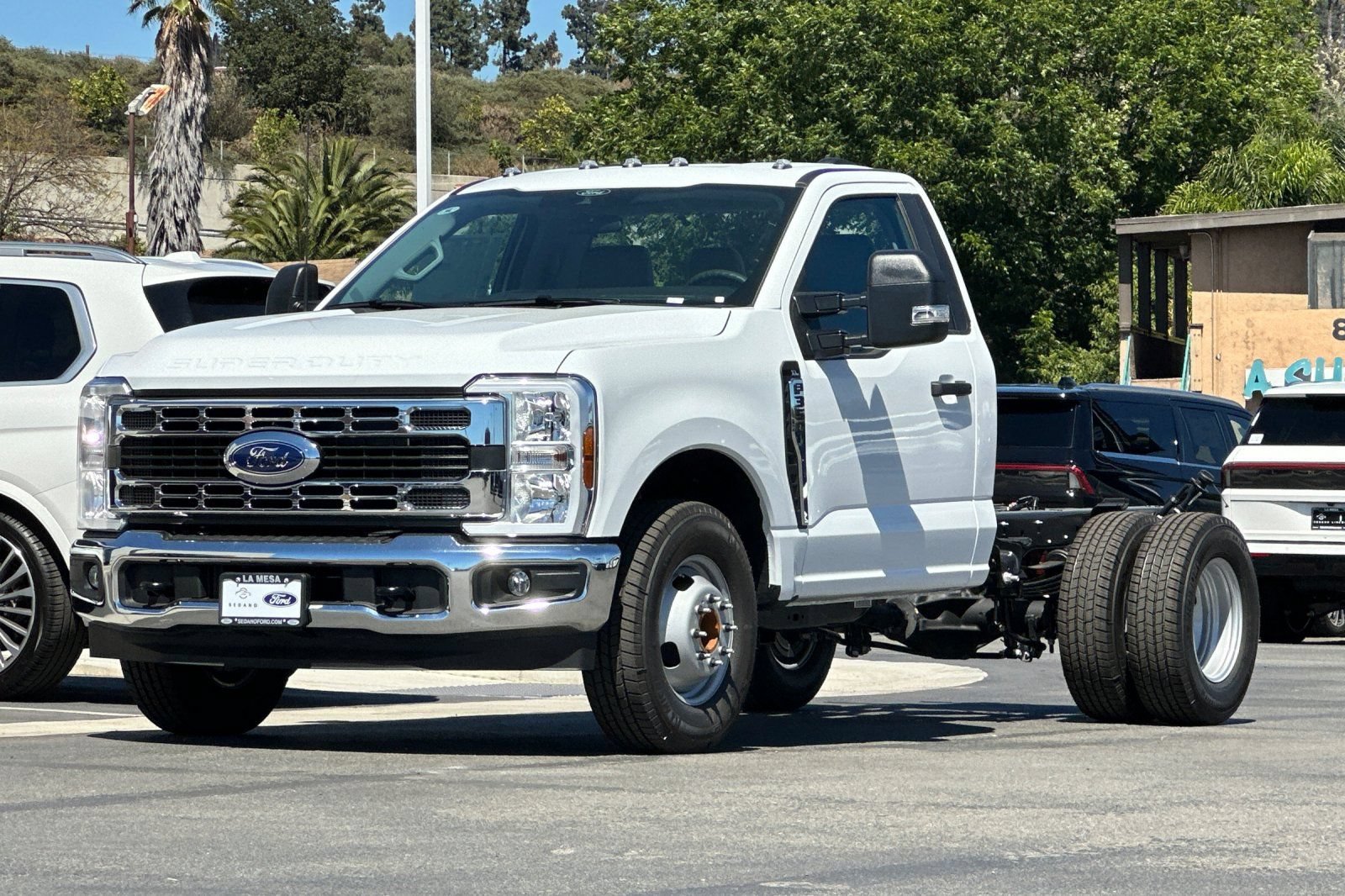 New 2026 Ford F350 XL w/ XL Chrome Package RWD image 7