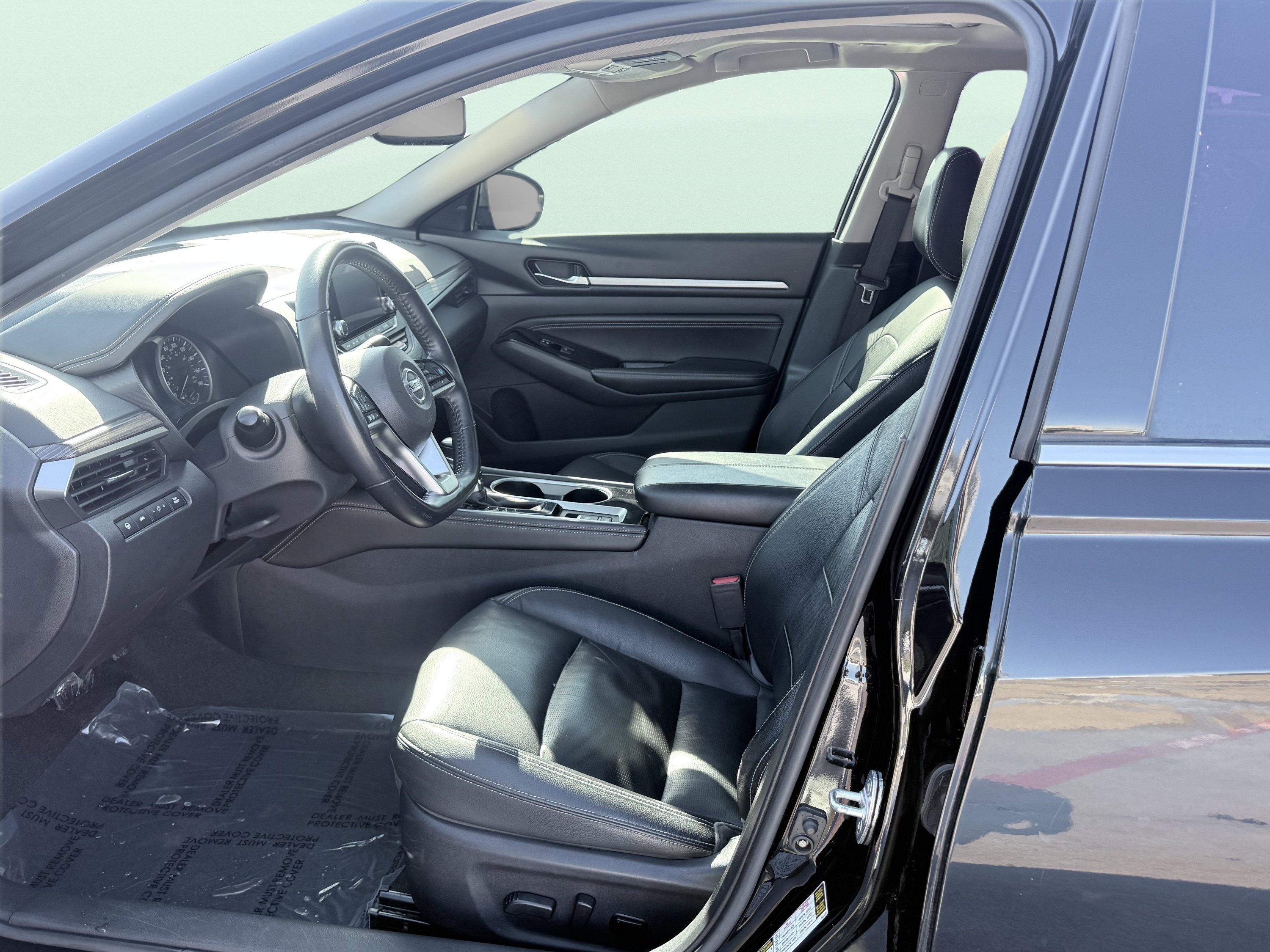 Used 2020 Nissan Altima 2.0 Platinum FWD image 16
