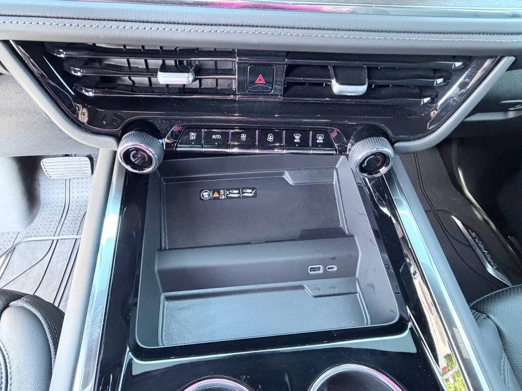 Used 2026 Chevrolet Tahoe High Country RWD image 20