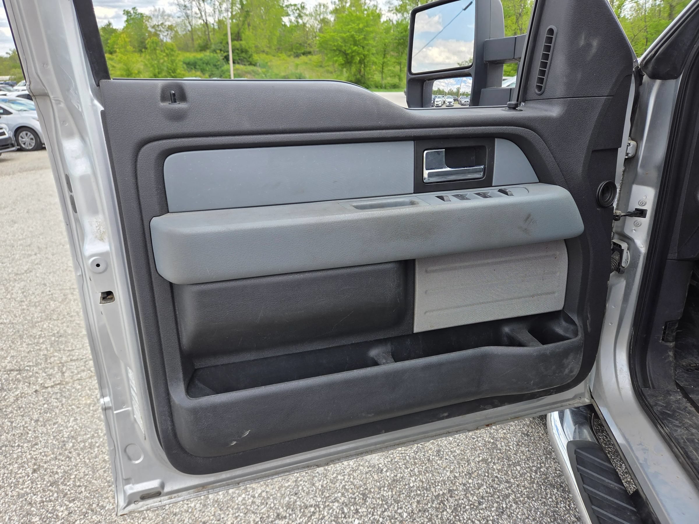 Used 2013 Ford F150 XLT w/ Luxury Equipment Group AWD/4WD image 15