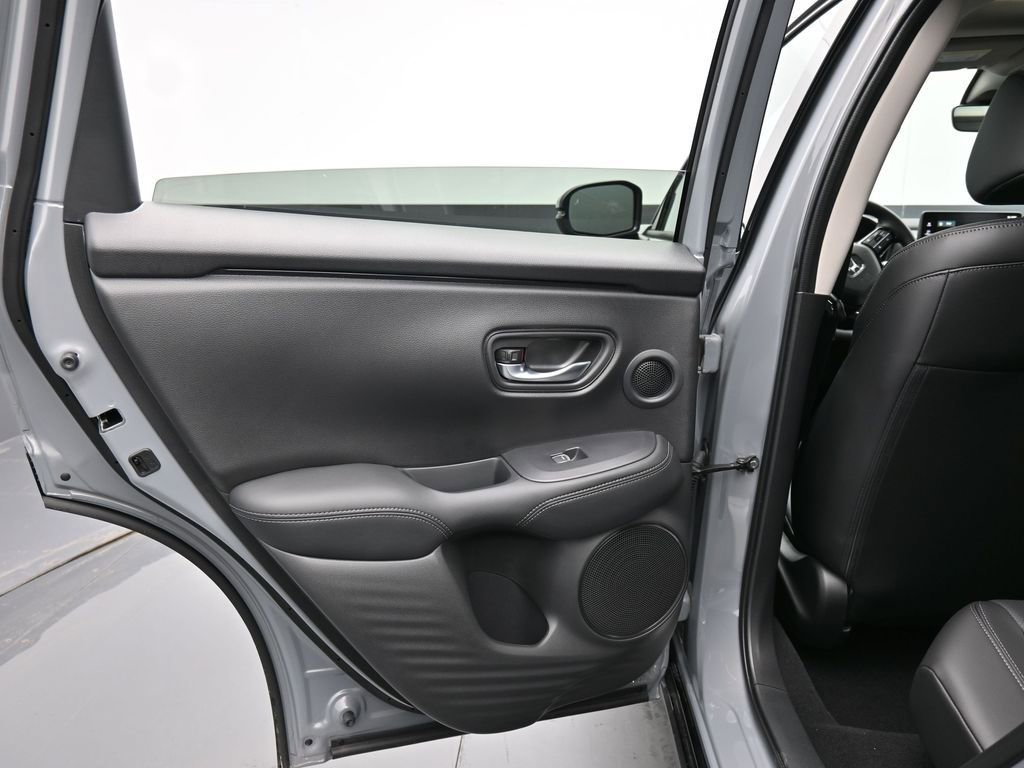 Certified 2026 Honda HR-V EX-L image 33