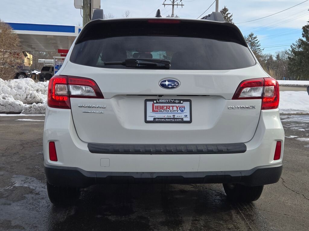 Used 2016 Subaru Outback 2.5i Limited image 12