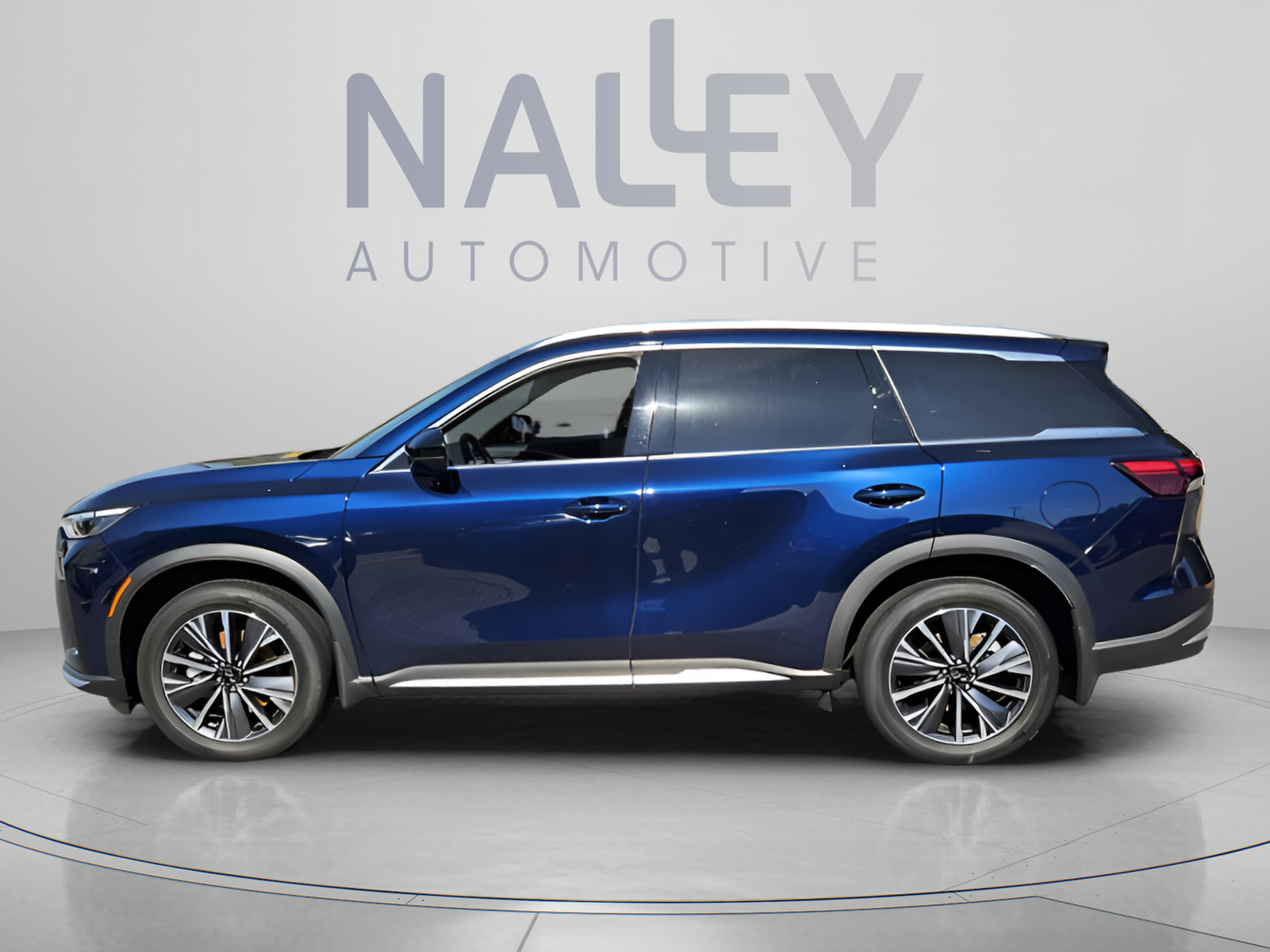 Used 2026 INFINITI QX60 Luxe w/ Cargo Package AWD/4WD image 2