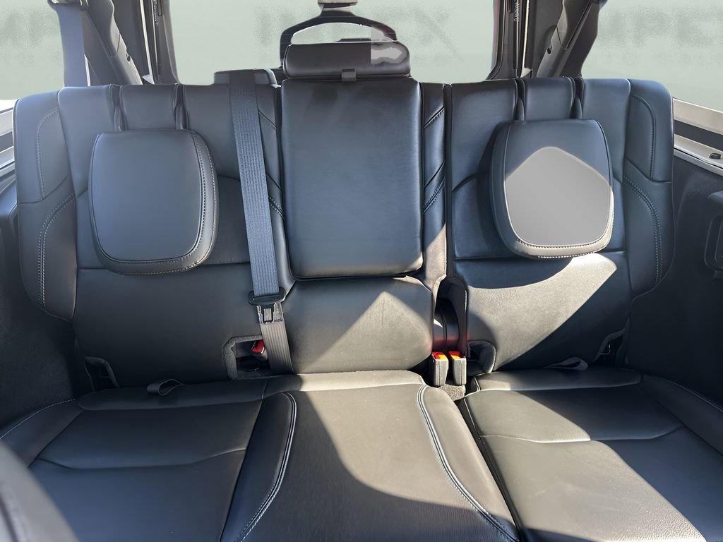 Used 2021 Jeep Wrangler Unlimited Rubicon 4xe w/ Steel Bumper Group image 10