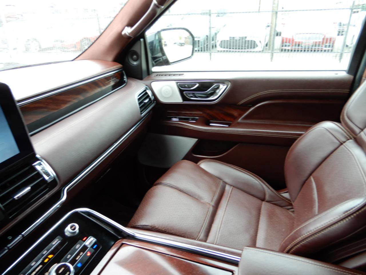 Used 2018 Lincoln Navigator Black Label image 17