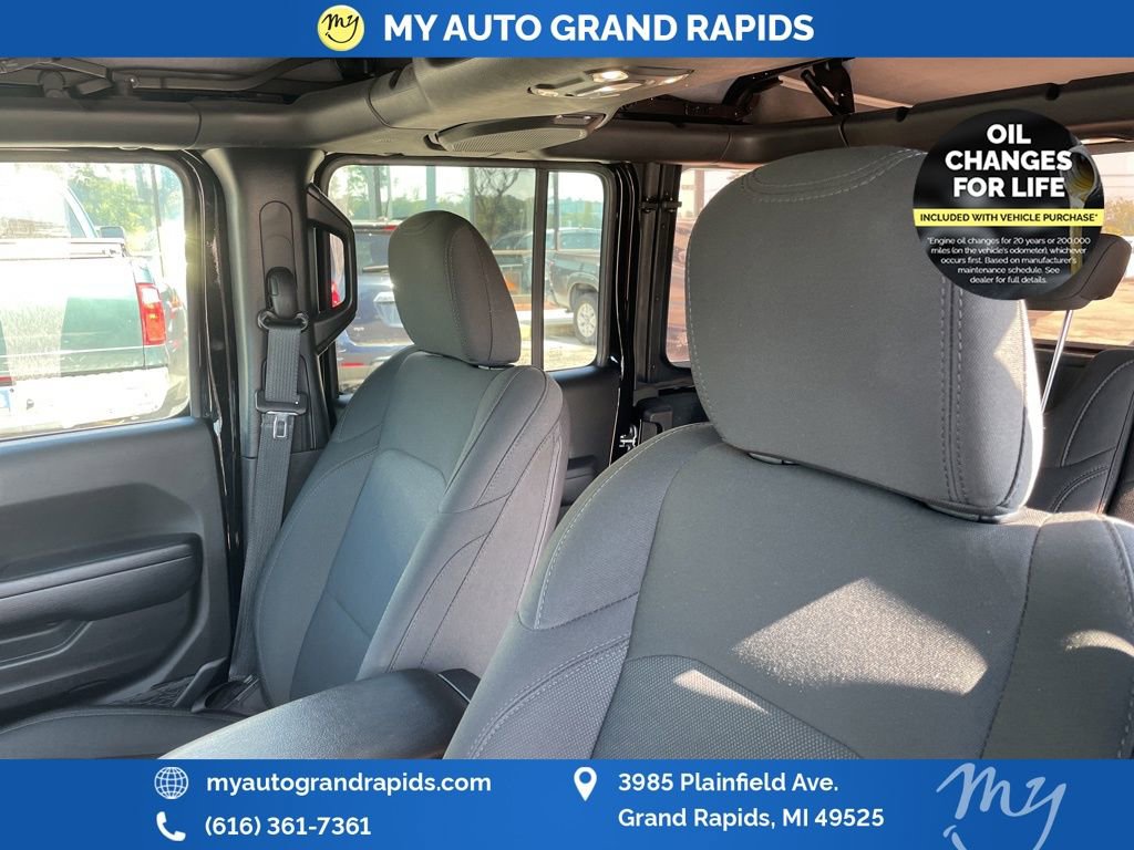 Used 2022 Jeep Wrangler Unlimited Sport image 10