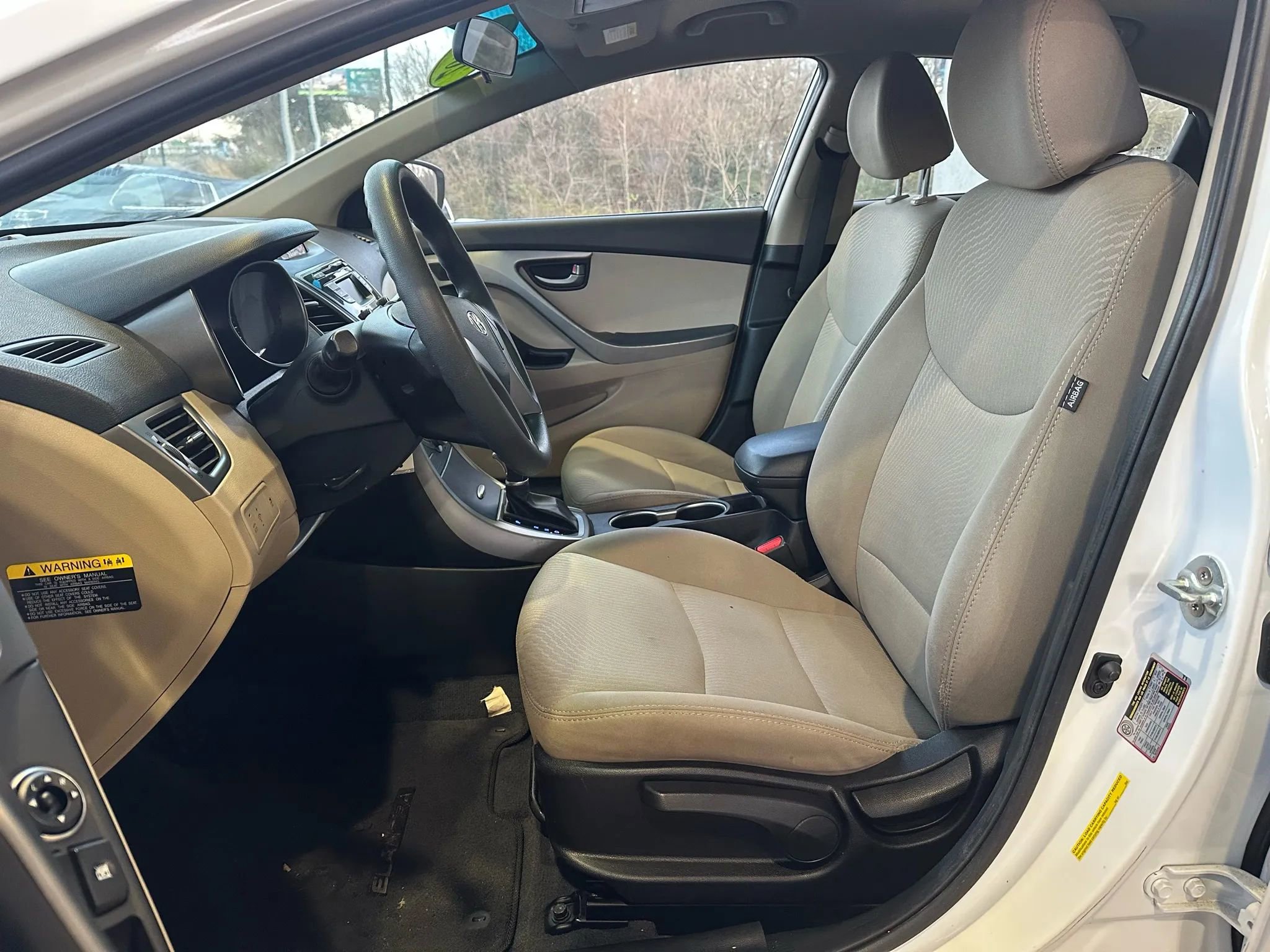 Used 2016 Hyundai Elantra SE image 8