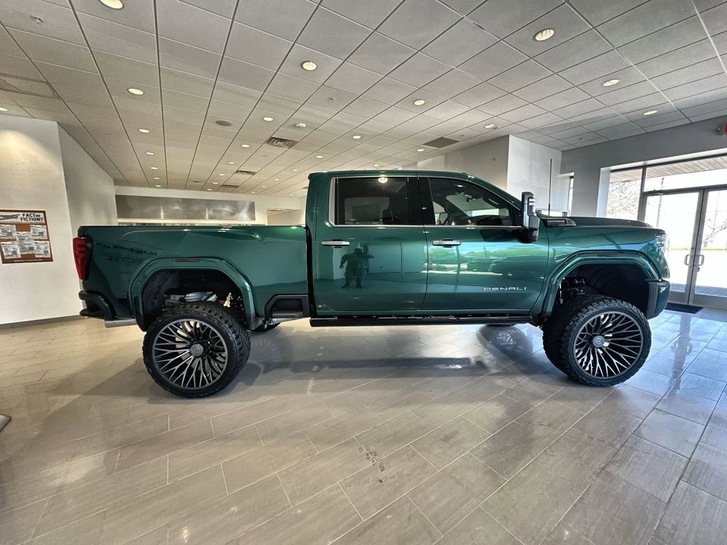 New 2026 GMC Sierra 2500 Denali Ultimate image 10