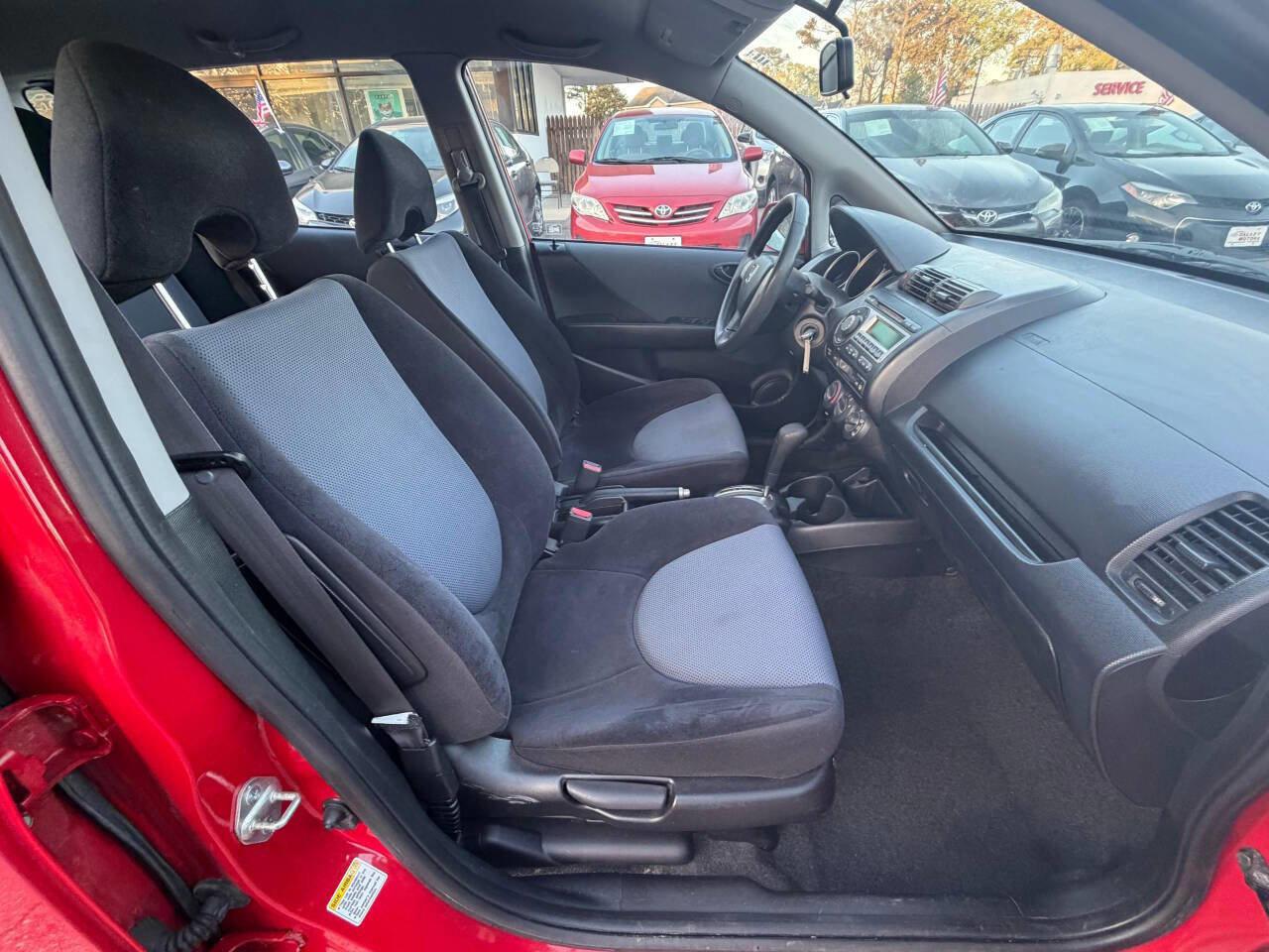 Used 2008 Honda Fit image 6