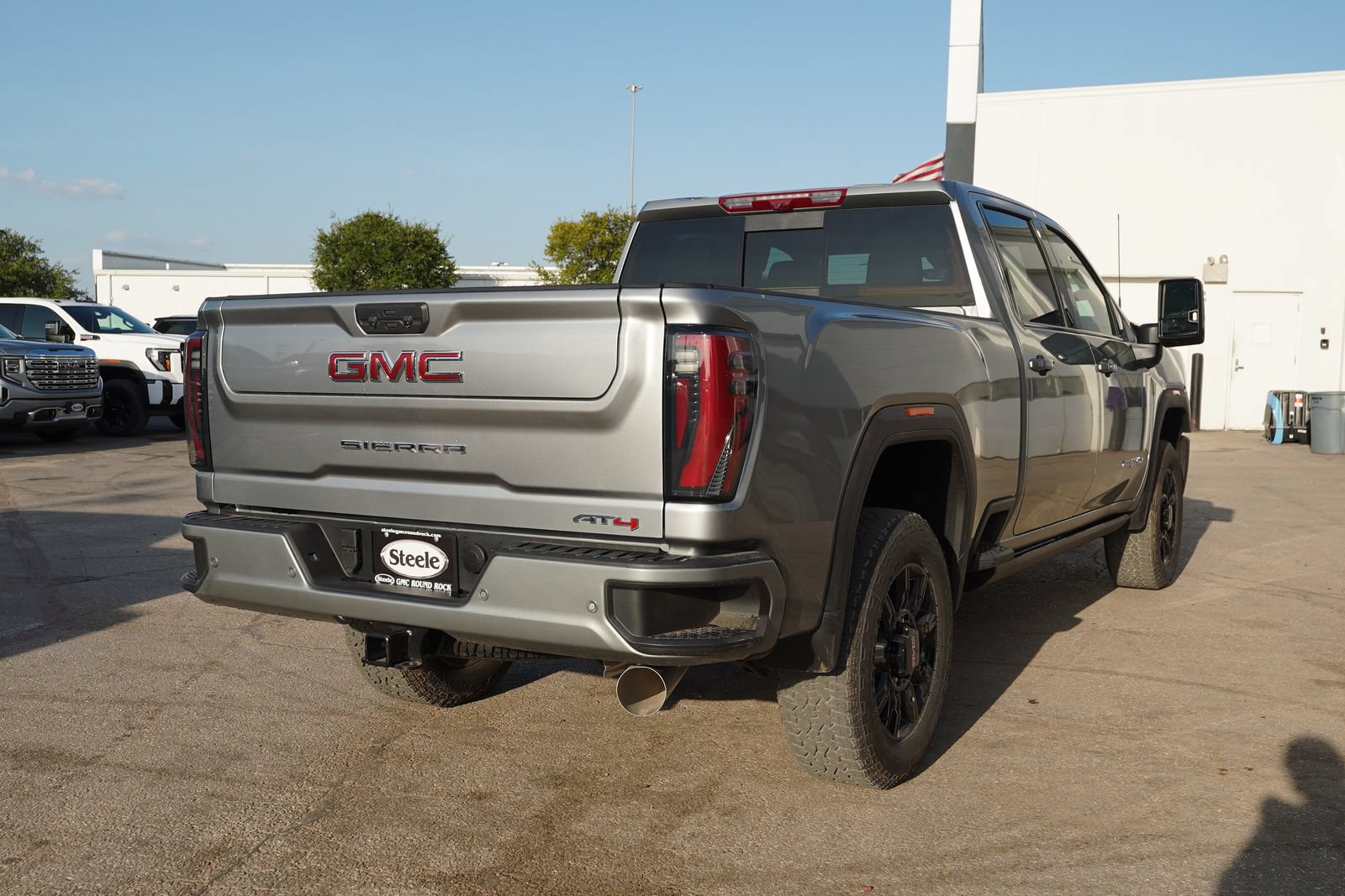 New 2026 GMC Sierra 2500 AT4 w/ AT4 Premium Plus Package AWD/4WD image 5