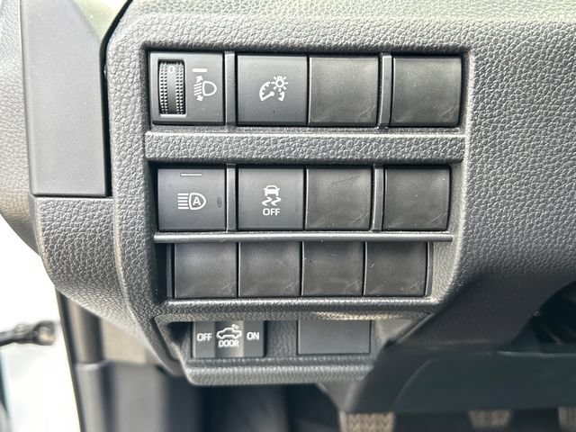 Used 2024 Toyota Tacoma SR AWD/4WD image 13