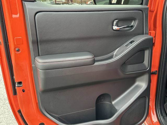 Used 2025 Nissan Frontier Pro-X image 7