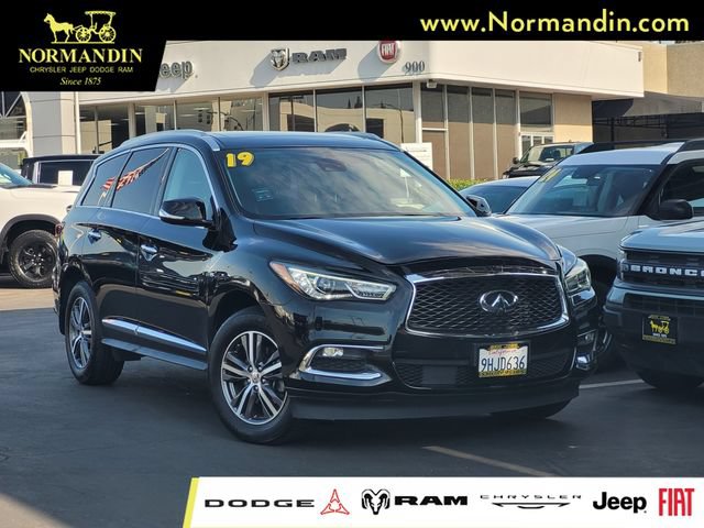 Used 2019 INFINITI QX60 Luxe w/ Essential Package AWD/4WD video 1