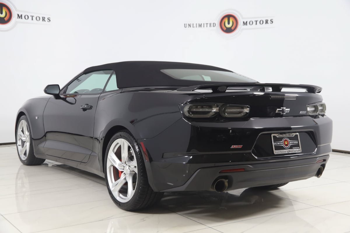 Used 2023 Chevrolet Camaro SS RWD image 4